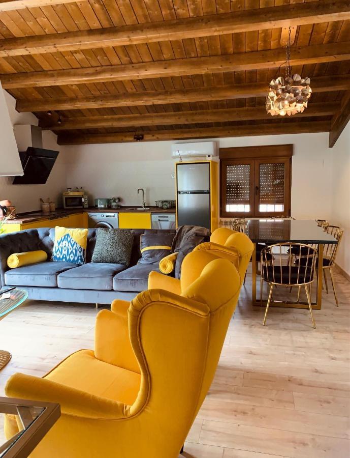 Apartamentos En El Valle Del Jerte Flores Para Angela Cabezuela Del Valle Eksteriør billede